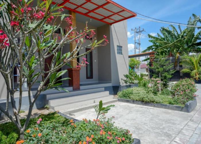 RedDoorz near Taman Makam Pahlawan Tatura
