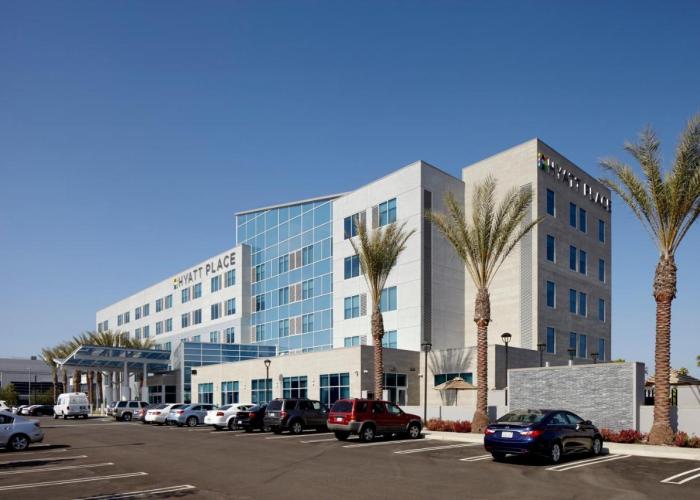 Hyatt Place Bakersfield