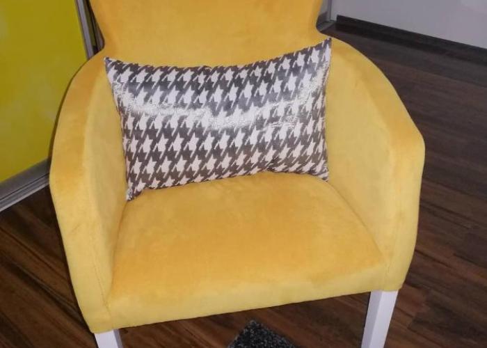Yellow apartment, central Podgorica