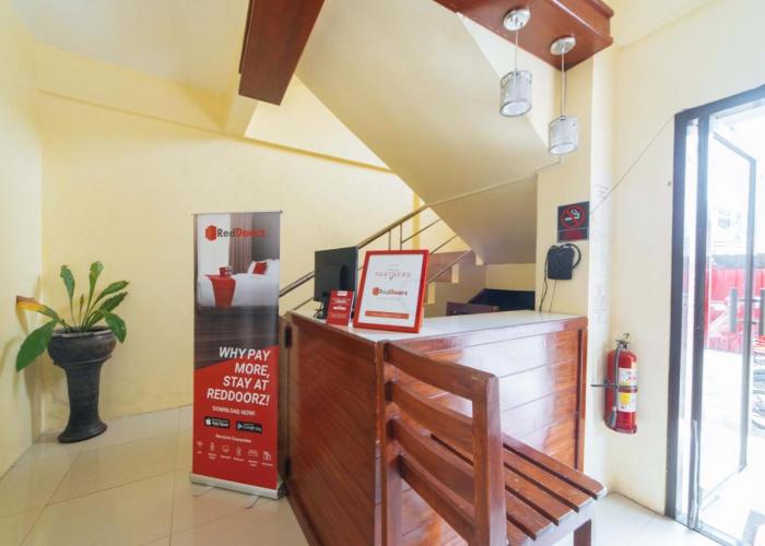 RedDoorz @ D Maagma Street