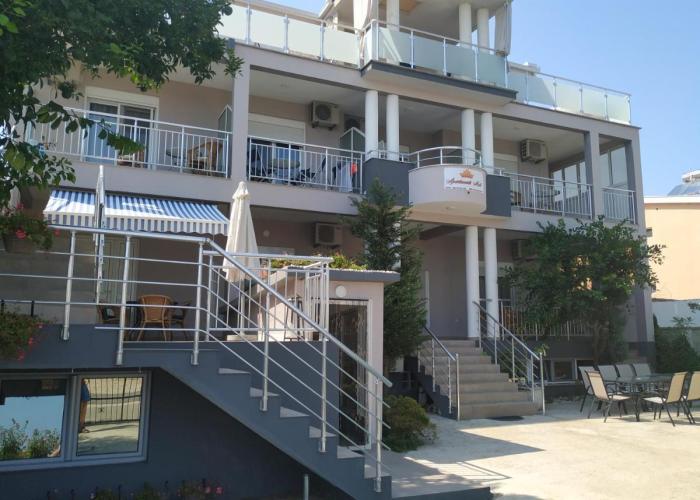 Apartment's Meti