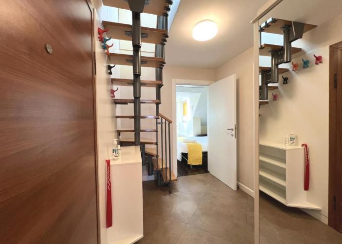 Unique Luxurious Jacuzzi PENTHOUSE DUPLEX in City Center! 2 BATHS! FREE PARKING!
