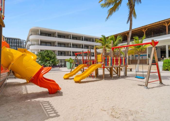 Mangrove Beach Corendon Curacao All-Inclusive Resort, Curio