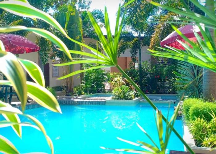 Softstone resort