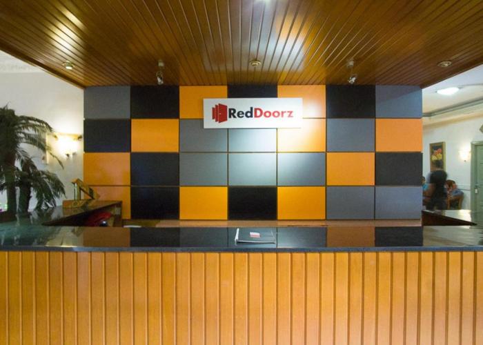 RedDoorz near Pantai Falajawa Ternate