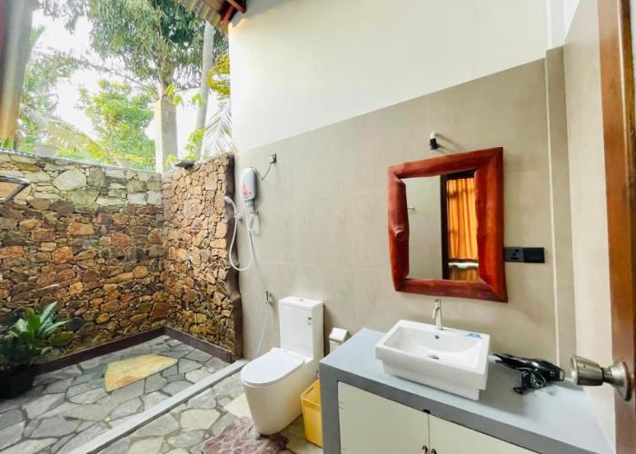Mango Tree House