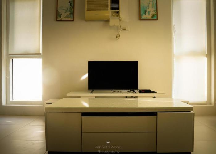Pico de Loro Cove Hamilo Coast, Apartment 519, Corner Studio Unit, Jacana B Condominium