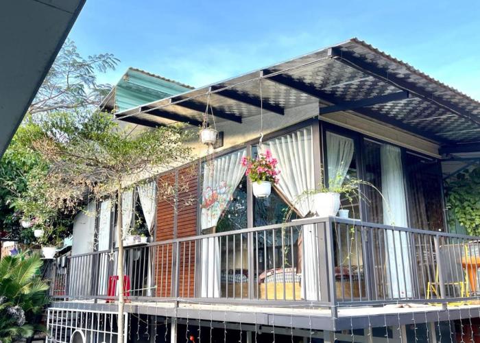 Lake view homestay