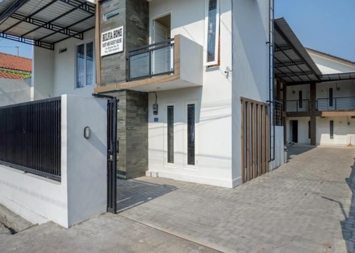 RedDoorz Plus Syariah near Stasiun Tegal 2