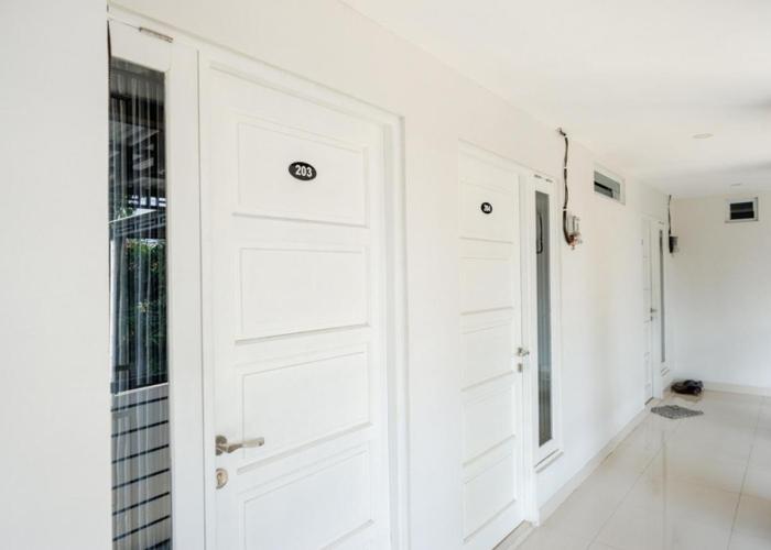 RedDoorz Plus Syariah near Stasiun Tegal 2