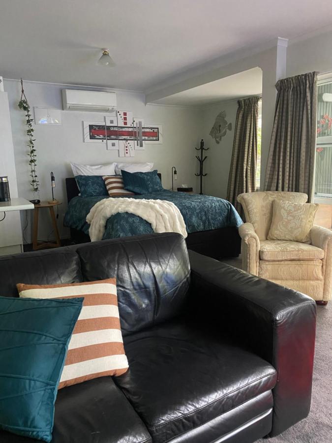 Hideaway - A Couples Retreat