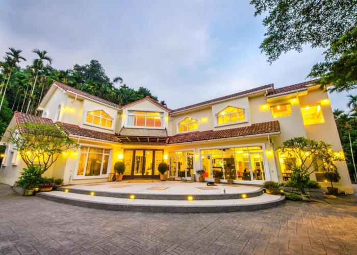 Butchard Villas