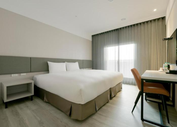 Fengjia JinRui Hotel