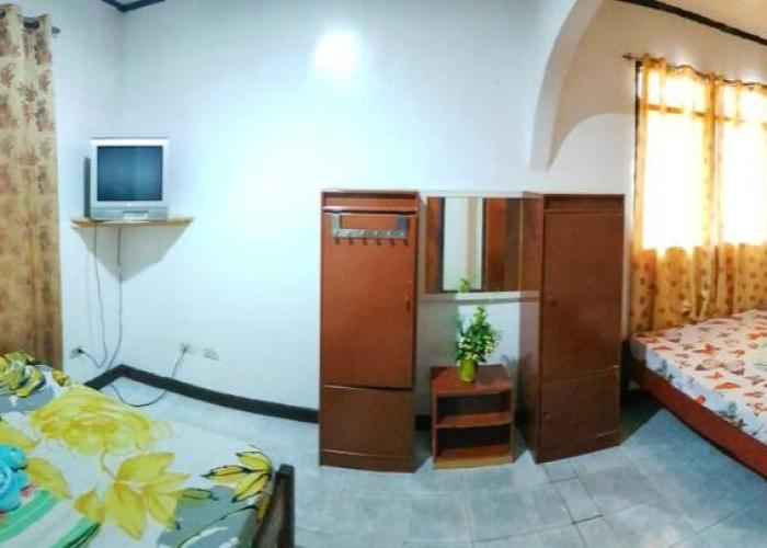 WHITE BEACH GUEST HOUSE