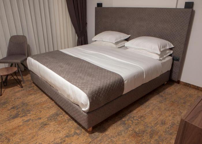 Qama Hotel