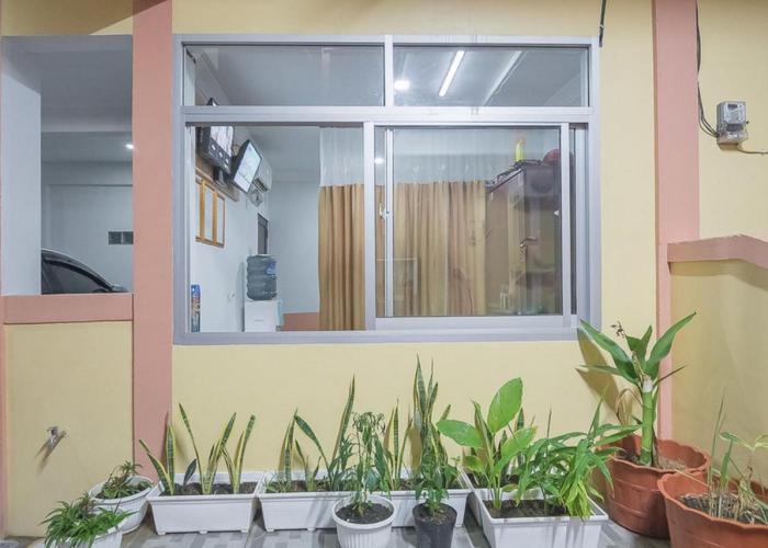 RedDoorz near RSUD Dr. Abdul Aziz