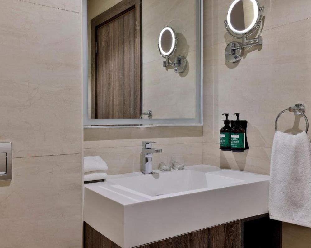 фото voco Al Khobar, an IHG Hotel