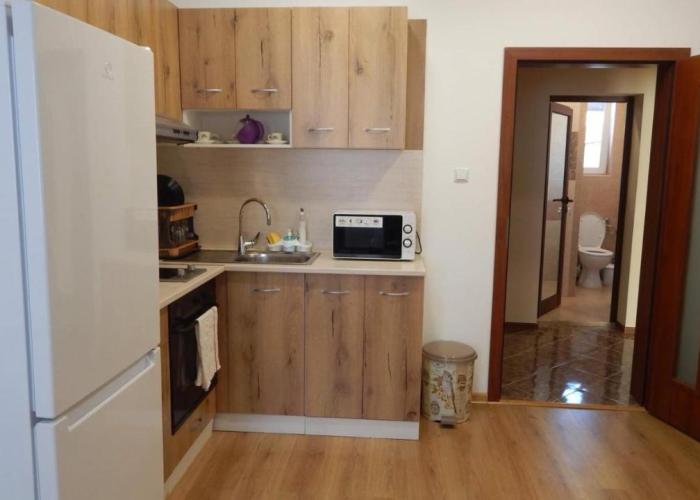 Serdika station, bright and cozy apartment