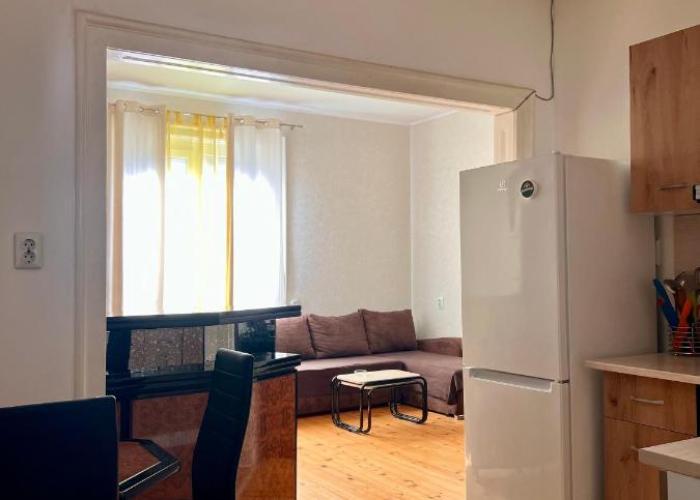 Serdika station, bright and cozy apartment