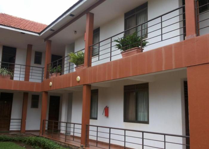 St Lira Hotel