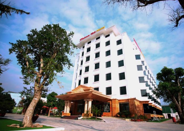 Thông Đỏ Hotel