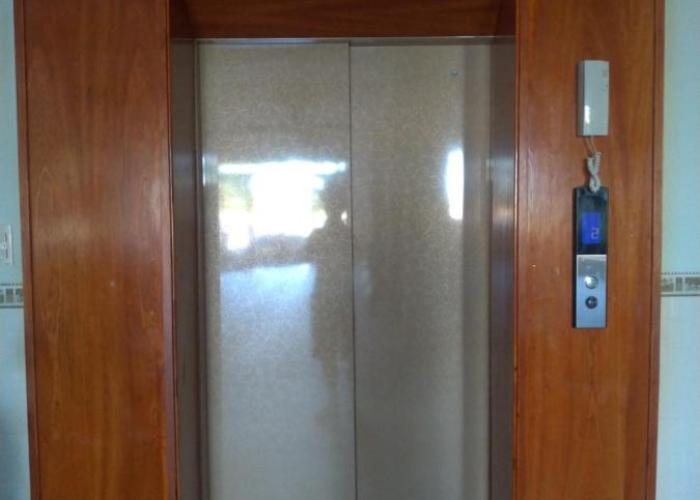 Khách sạn Ánh Đông