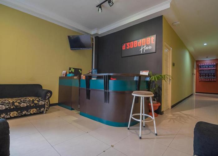 RedDoorz @ H. Agus Salim Street