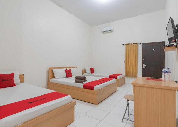 RedDoorz near Universitas Siliwangi Tasikmalaya
