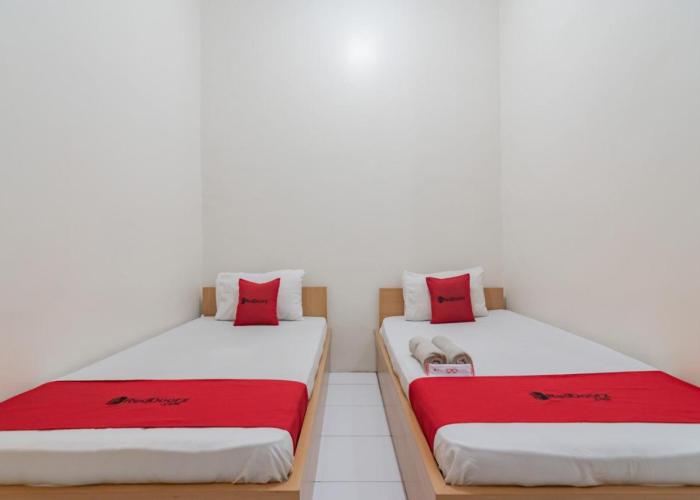 RedDoorz near Universitas Siliwangi Tasikmalaya