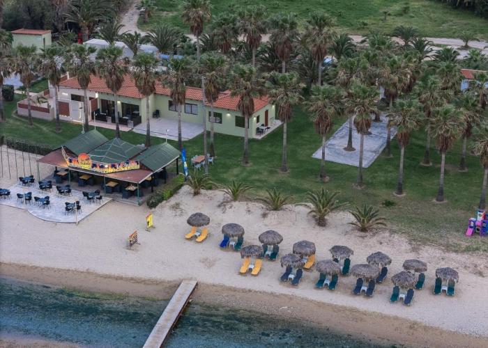 La Palma Apartments,a beachfront paradise!