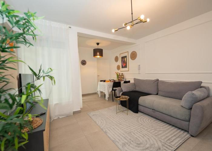 Pool and Breakfast Apartments Villa Maro