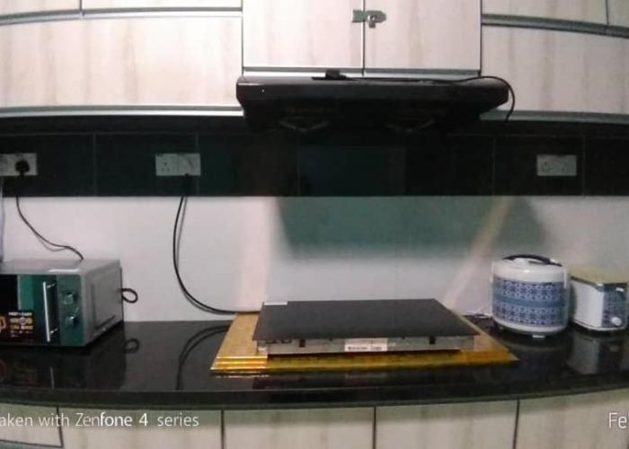 The Handz House II with WIFI - For family or same gender only