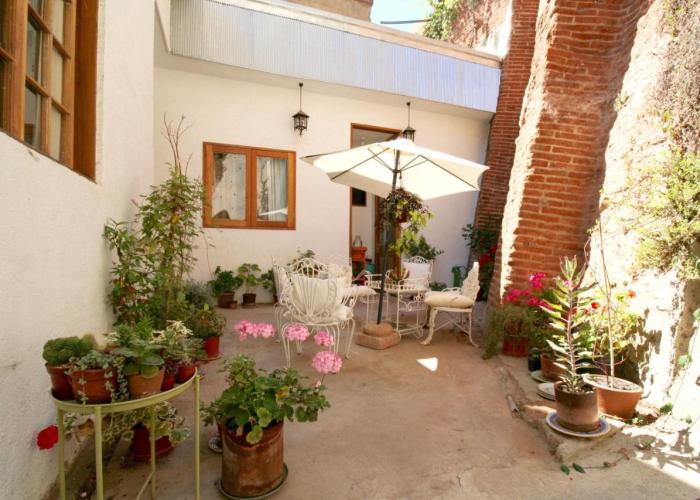 Casa California Guesthouse