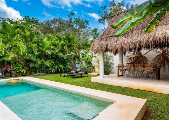 Villa Ek'Balam & Villa Flamingo, Luxury Villas, Private Pool, Private Garden, Jacuzzi, 24h Security
