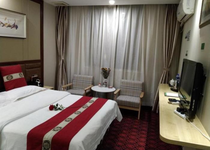 GreenTree Alliance Xinyang Pingqiao District Nanjing Road Dongyang Hotel