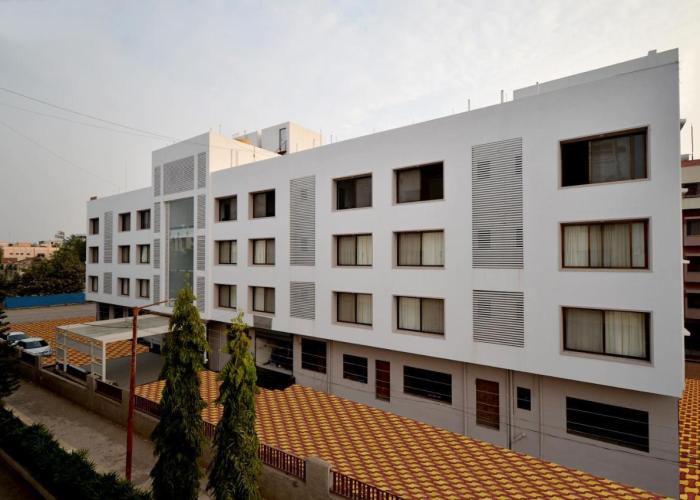 HOTEL DWARKA PARK