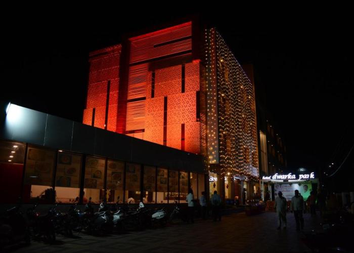 HOTEL DWARKA PARK