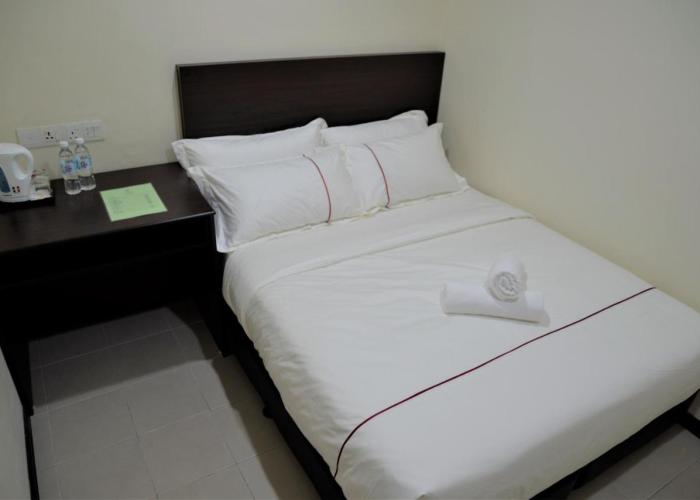 DCozy Hotel