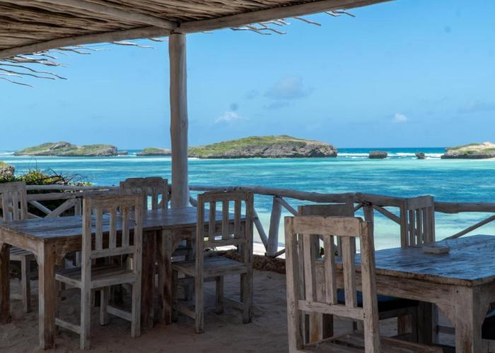 Visiwa Beach Resort