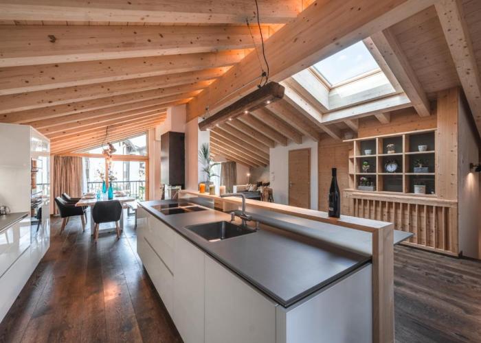 Joe's Place - luxury lifestyle apartment