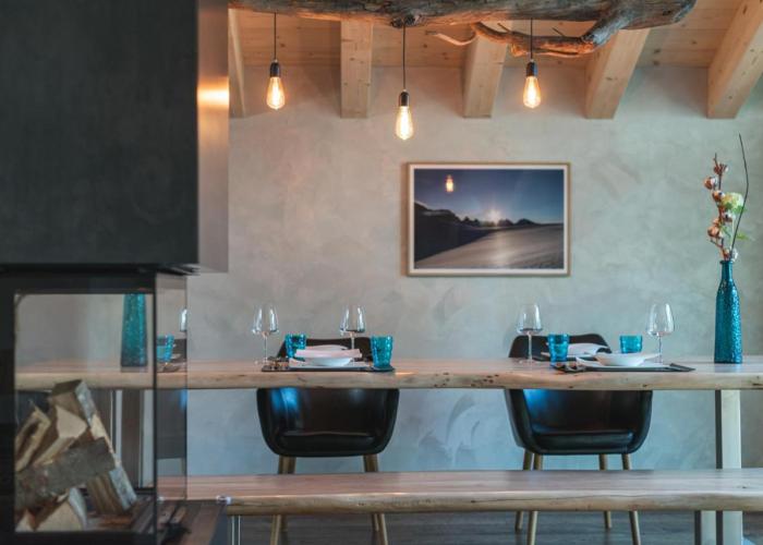 Joe's Place - luxury lifestyle apartment