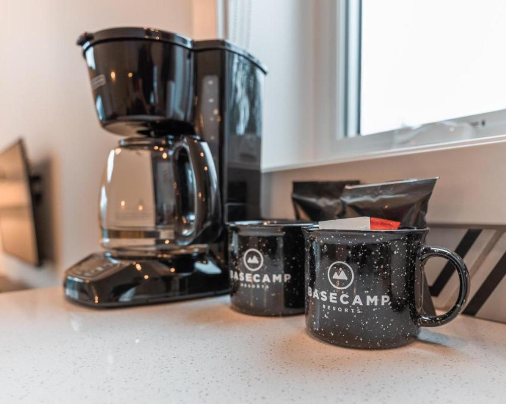 фото Basecamp Resorts Revelstoke