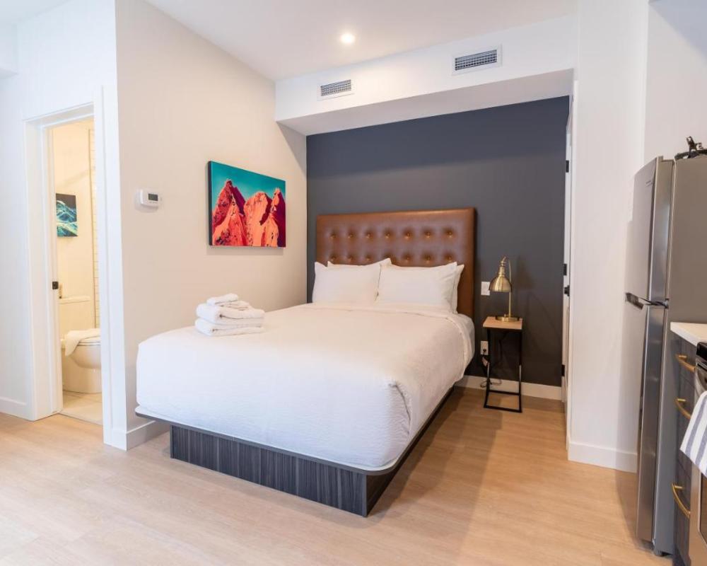 фото Basecamp Resorts Revelstoke