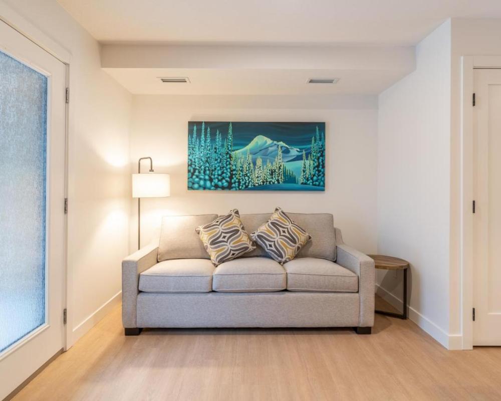 фото Basecamp Resorts Revelstoke