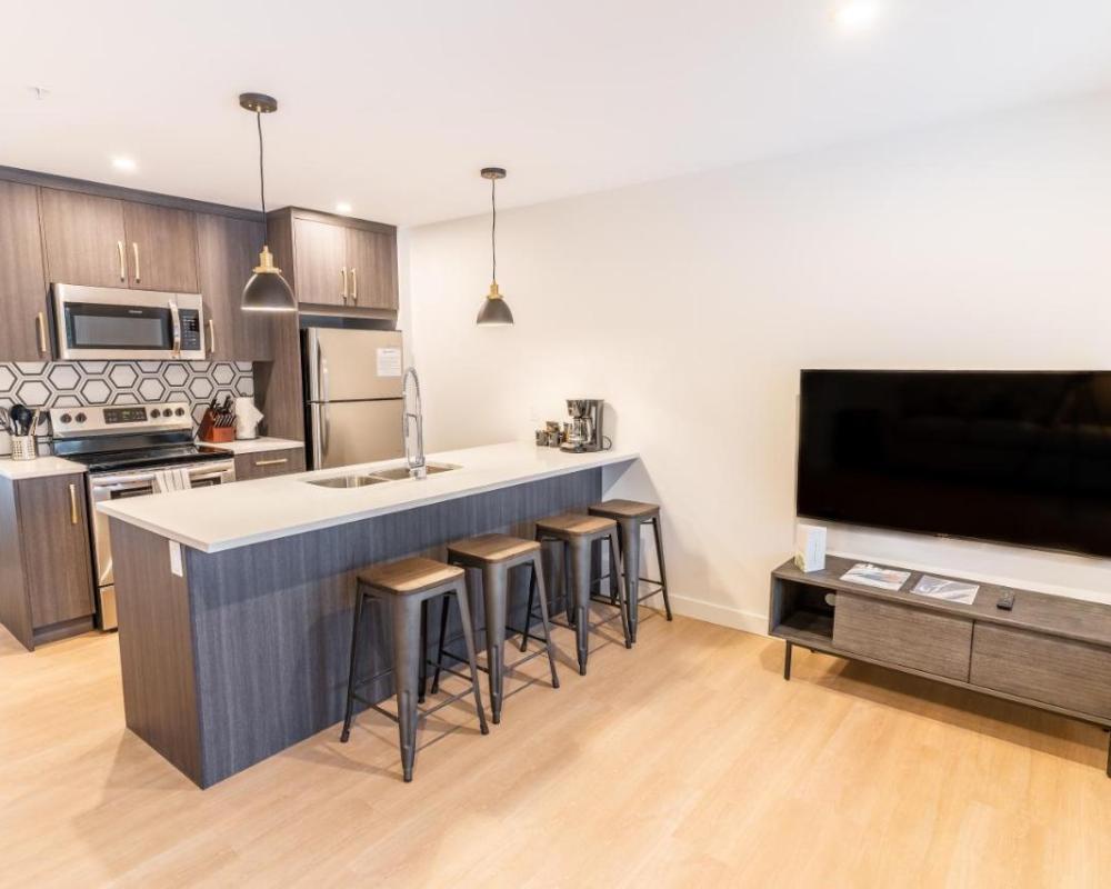 фото Basecamp Resorts Revelstoke