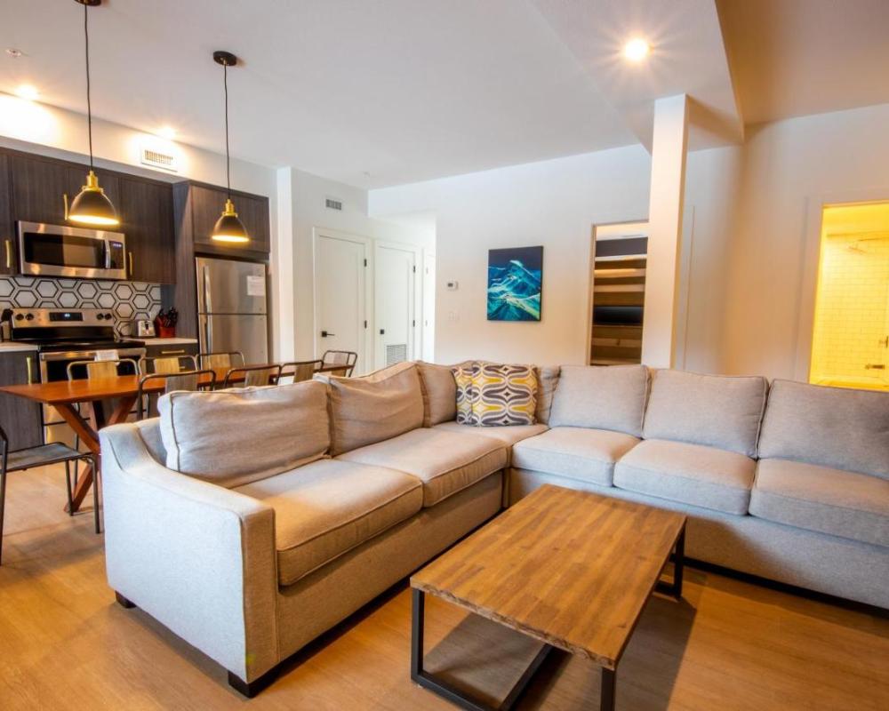 фото Basecamp Resorts Revelstoke