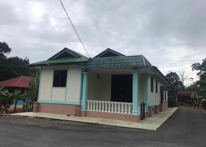OPRO S&S Homestay Pagoh Malay Only