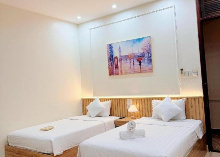 ELISA HOTEL
