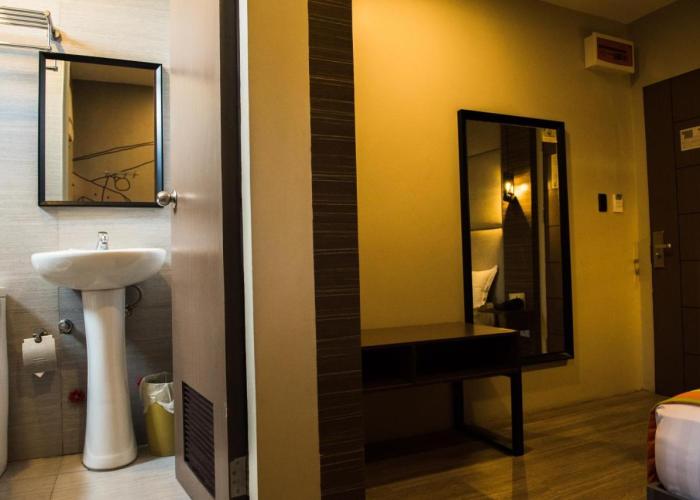 Dy Viajero Transient Hotel