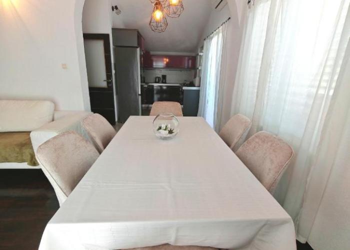 Lifestyle apartment Podstrana